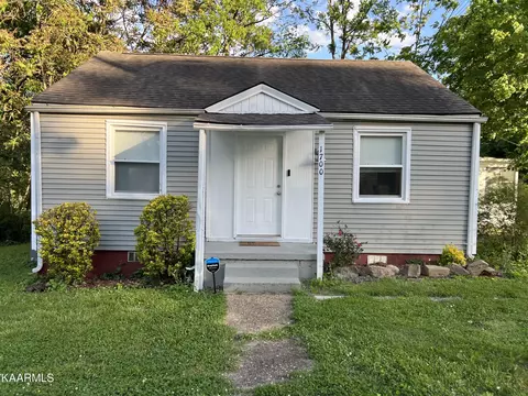 1700 Iroquois St, Knoxville, TN 37915