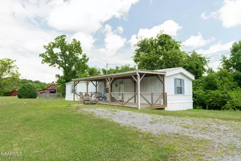 421 Fain Rd, Sevierville, TN 37876