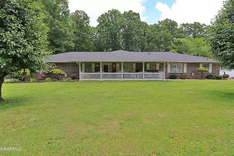 434 Meadow Creek Dr, Oneida, TN 37841