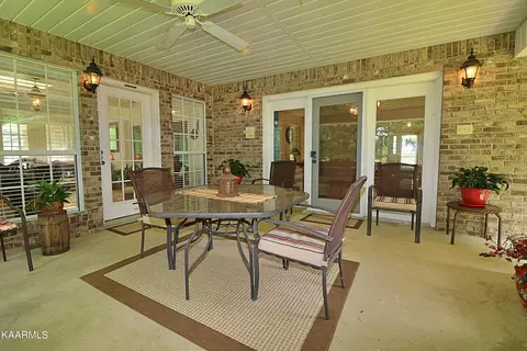 434 Meadow Creek Dr, Oneida, TN 37841 photo 11