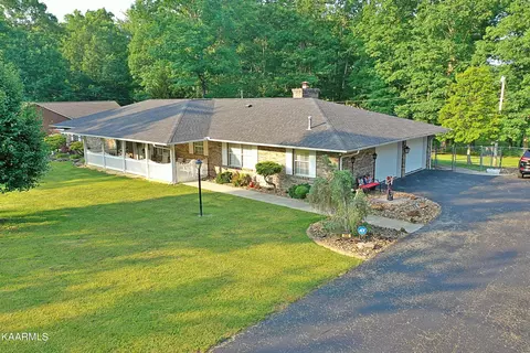 434 Meadow Creek Dr, Oneida, TN 37841 photo 2