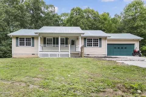 125 Billy Ray Ln, Caryville, TN 37714