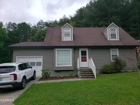 9 Castleford Way, Middlesboro, KY 40965