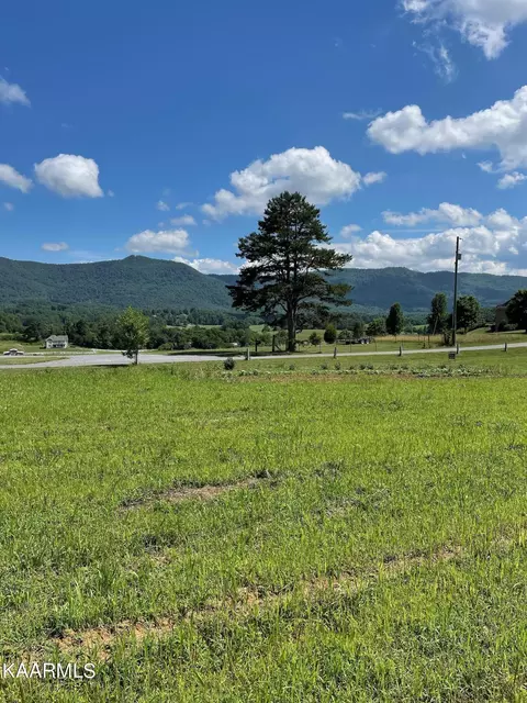 Alvey Hill Rd, Dandridge, TN 37725