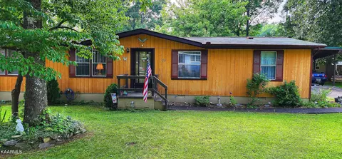 315 Dartmoor Dr, Crossville, TN 38558