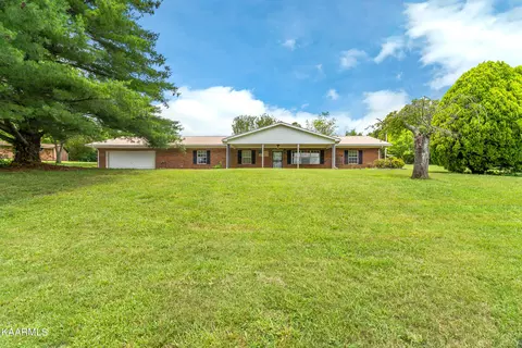 194 Bluebird Ln, Sweetwater, TN 37874