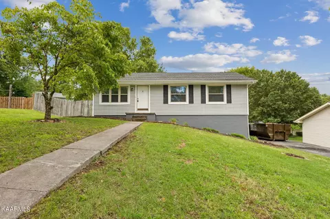 4409 Twin Pines Dr, Knoxville, TN 37921