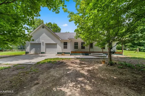 189 Fagin Ln, Madisonville, TN 37354