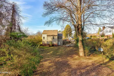 2200 Brooks Ave, Knoxville, TN 37914