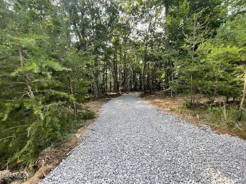 Critter Creek Rd, Crossville, TN 38572