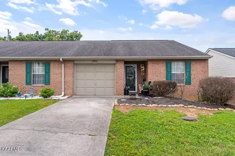 7249 Lyngate Blvd, Powell, TN 37849