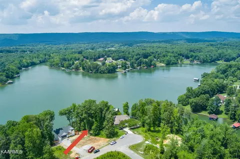 10 Spring Crossing Drive, Spring City, TN 37381