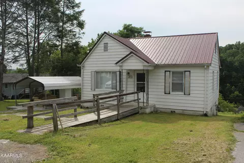 307 Rose Hill Dr, La Follette, TN 37766