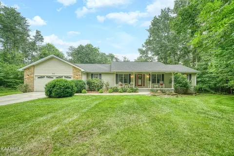 44 Easton Cir, Crossville, TN 38558