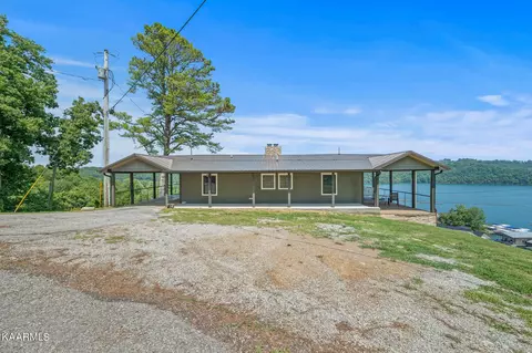 225 Roberts Loop, Celina, TN 38551 photo 32