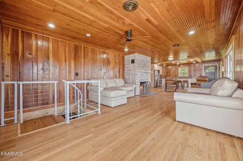 225 Roberts Loop, Celina, TN 38551 photo 13