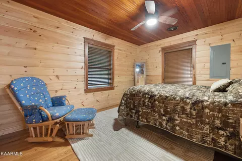 225 Roberts Loop, Celina, TN 38551 photo 14
