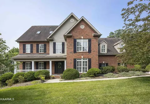 1294 Kensington Dr, Knoxville, TN 37922