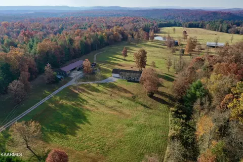525 Island Ford Rd, Lancing, TN 37770