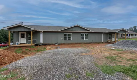 2335 Ford Rd, Lenoir City, TN 37772