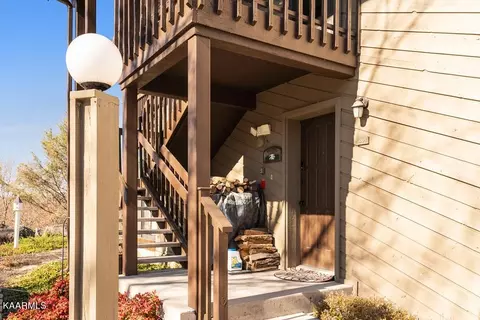 1050 Ski View Dr #401, Gatlinburg, TN 37738