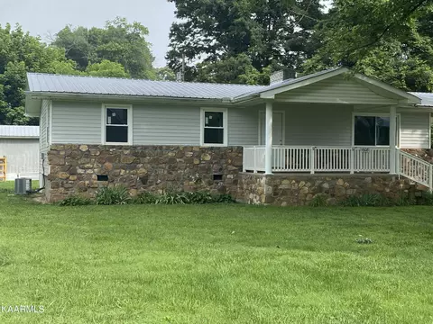 1608 Essary Street St, Tazewell, TN 37879