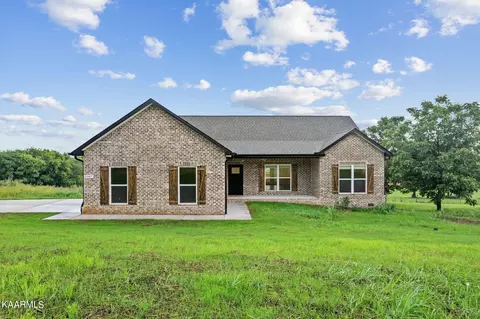 5947 Nine Mile Rd, Maryville, TN 37801