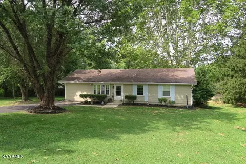 315 Leatherwood Dr, Maryville, TN 37803