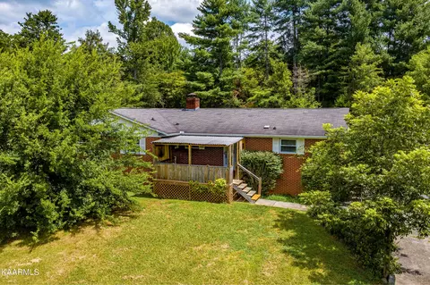 2836 Norcross Rd, Maryville, TN 37803