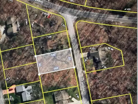 104 Hilton Ln, Crossville, TN 38558
