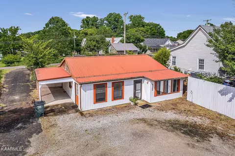 337 W Bockman Way, Sparta, TN 38583
