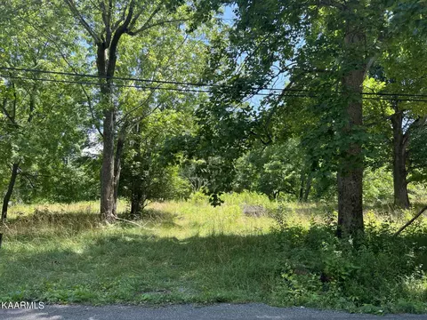 54 Ledford Dr, Crossville, TN 38555