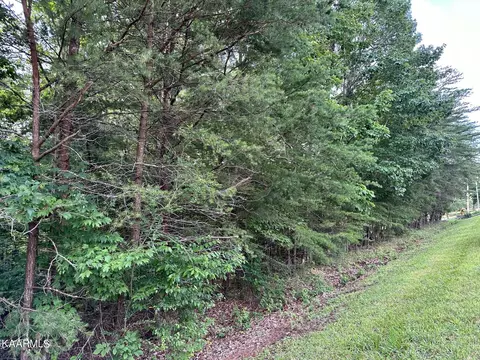 20 Ivydale Ln, Crossville, TN 38558