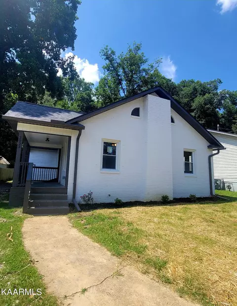 3023 Woodbine Ave, Knoxville, TN 37914