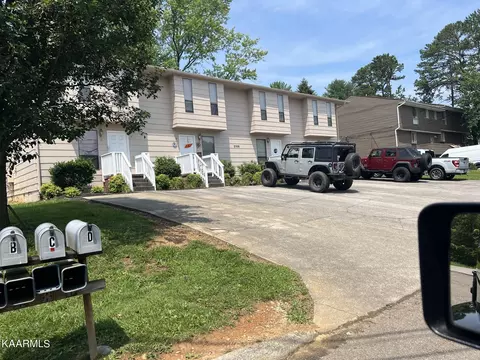 2105 Belle Terra Rd #A, Knoxville, TN 37923