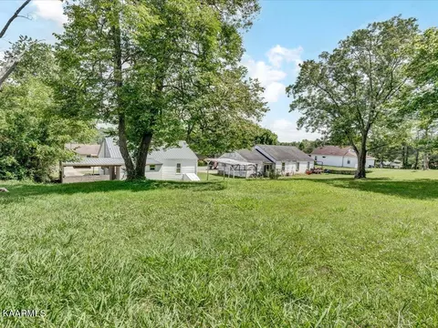 313 Juniper St, Greeneville, TN 37745 photo 20