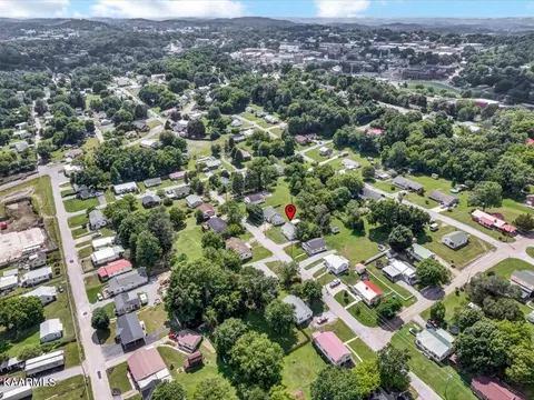 313 Juniper St, Greeneville, TN 37745 photo 27