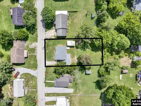313 Juniper St, Greeneville, TN 37745 photo 21