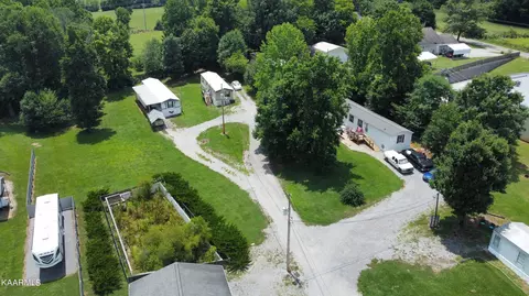 Temple Rd, Maryville, TN 37804