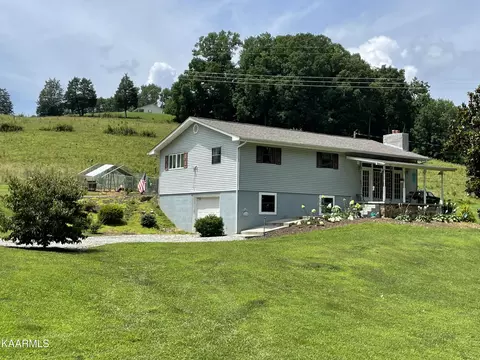 490 Old Long Hollow Rd, La Follette, TN 37766