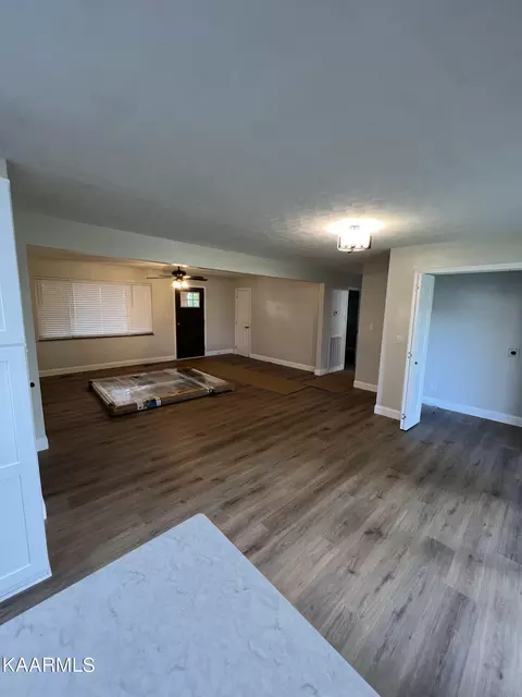 285 Old Poplar Ridge Rd, Talbott, TN 37877 photo 6