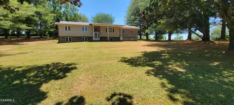 303 Cecil Orr Loop, Jonesville, VA 24263