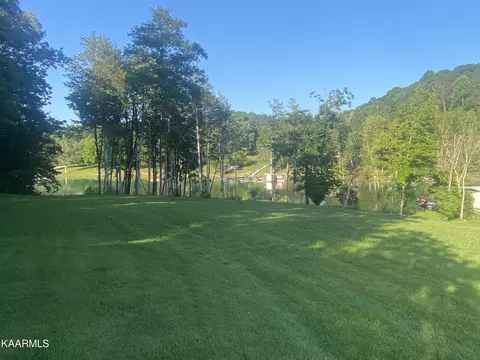 Chestnut Drive, Andersonville, TN 37705