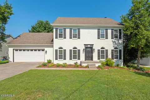 1348 Wenlock Rd, Knoxville, TN 37922