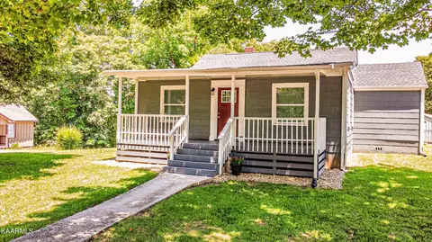 436 Linden Cir, La Follette, TN 37766