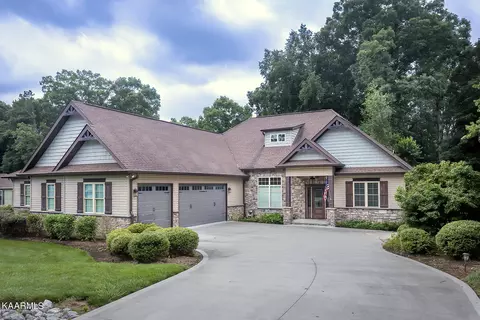 222 Oonoga Way, Loudon, TN 37774