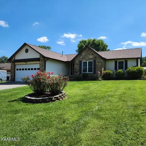 124 Stones Ln, Jacksboro, TN 37757
