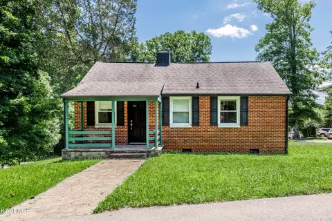 73 W Norris Rd, Norris, TN 37828