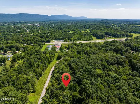 1056 Athens Pike, Etowah, TN 37331
