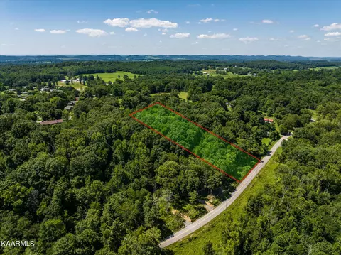 1062 Athens Pike, Etowah, TN 37331